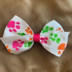 Paw print bow
